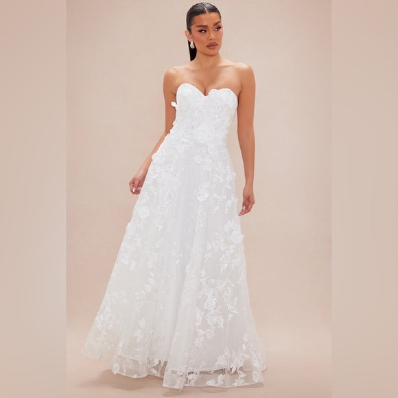 NWT FASHION NOVA Always And Forever Embroidered Gown - White XS - Picture 1 of 7